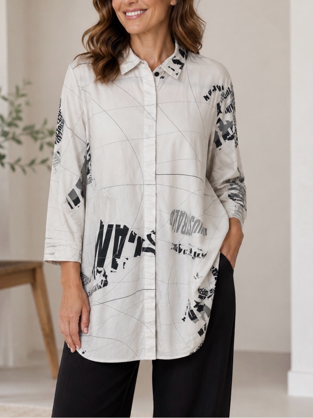 Comfy M USA graphic newspaper map print swing zip back oversized white-black top